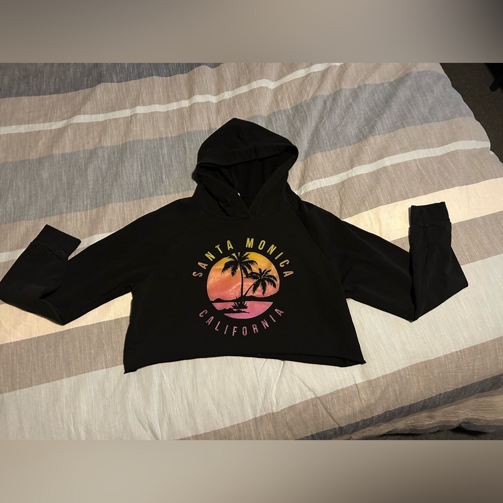 Ever Hottie Black Santa Monica California Hoodie/Crop top Large